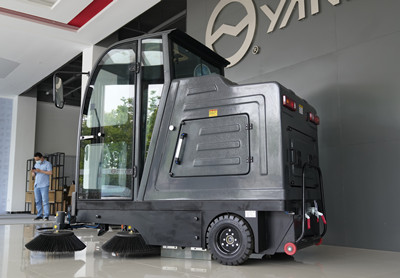 電動(dòng)掃地車(chē) 電動(dòng)掃地車(chē)